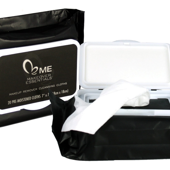 5 Packages of Makeup Remover Wipes - Picture 3 of 4